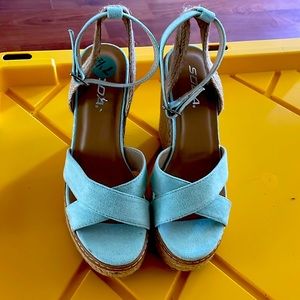 Mint wedges, brand soda